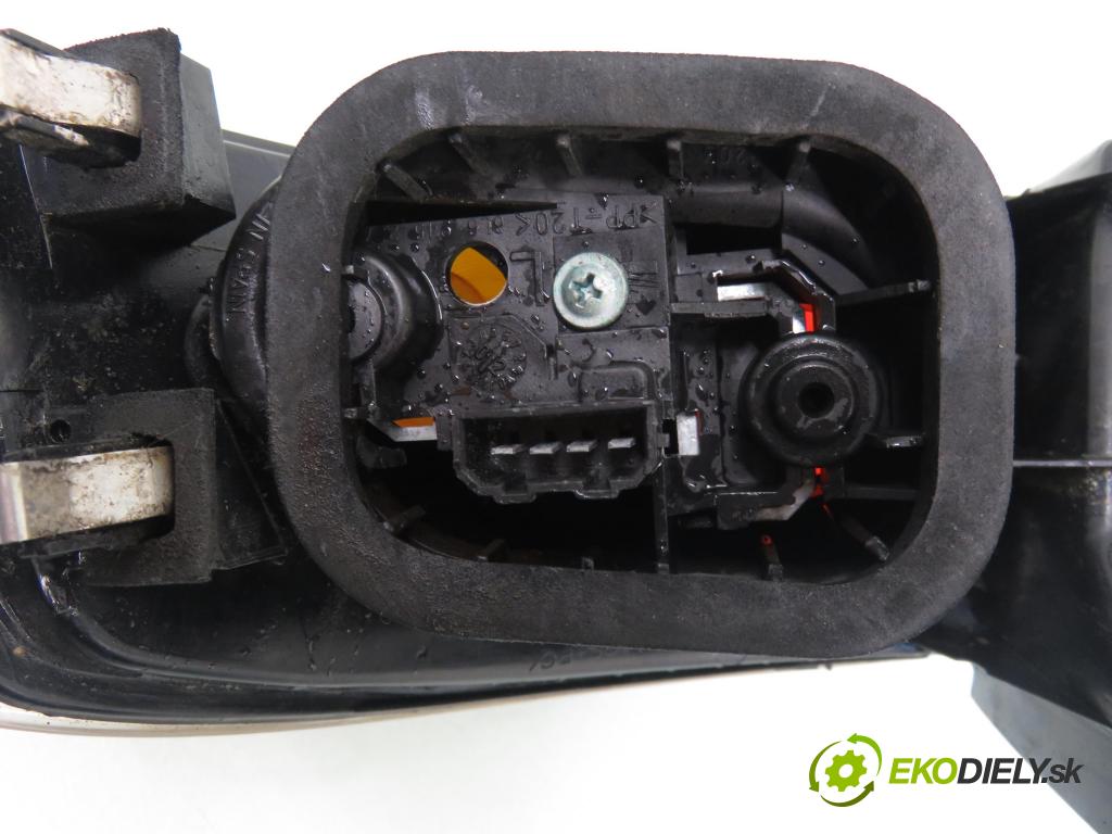 SEAT IBIZA III (6L1) HB 2004 47,00 1.9 SDI - ASY 1896,00 Svetlo ľavé zadné 6L6945095A ; 6L6945111 ; 6L6945095B
