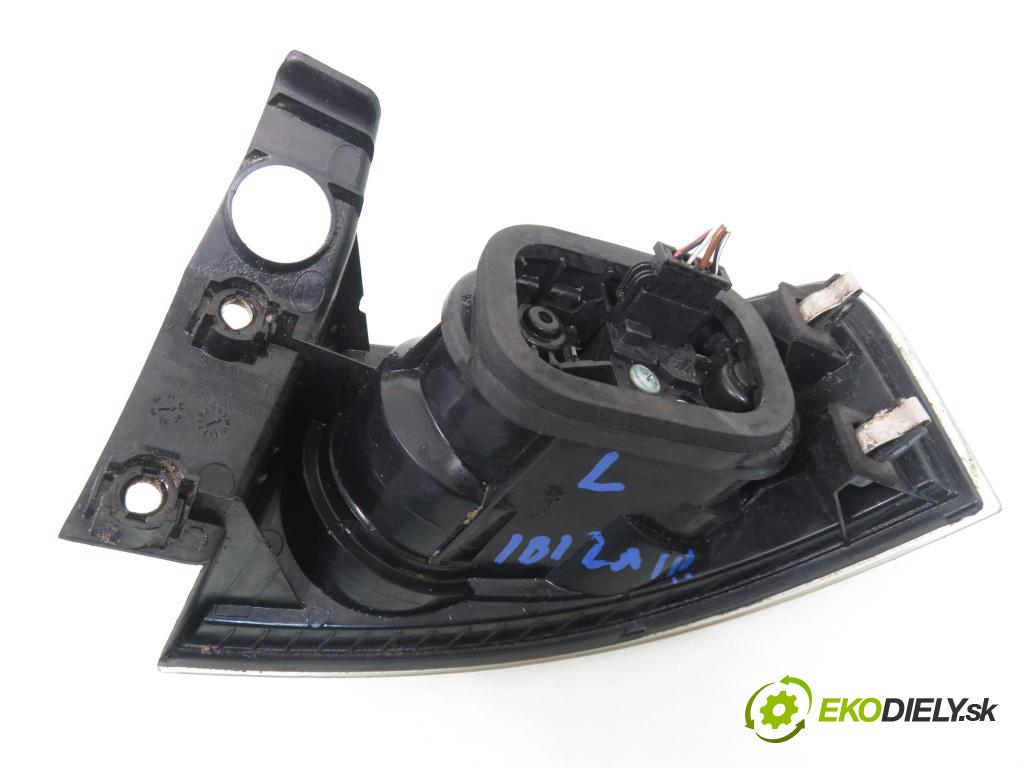 SEAT IBIZA III (6L1) HB 2004 47,00 1.9 SDI - ASY 1896,00 Svetlo ľavé zadné 6L6945095A ; 6L6945111 ; 6L6945095B