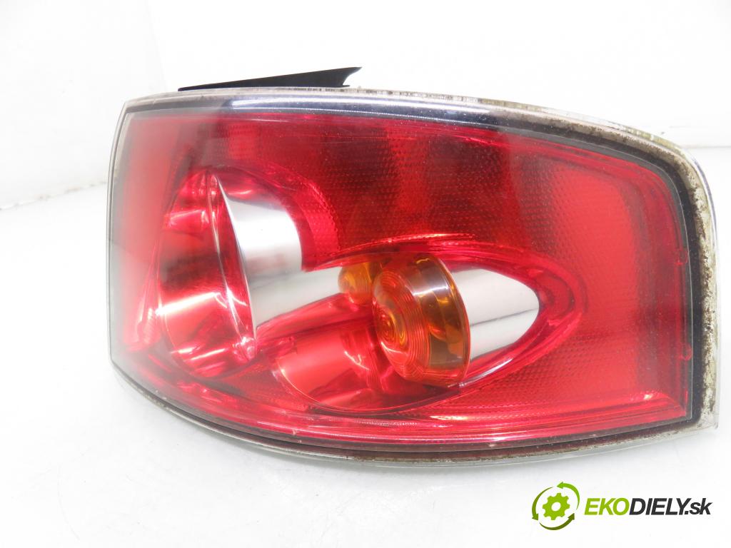 SEAT IBIZA III (6L1) HB 2004 47,00 1.9 SDI - ASY 1896,00 Svetlo pravé zadné 6L6945096A ; 6L6945112 ; 6L6945096B