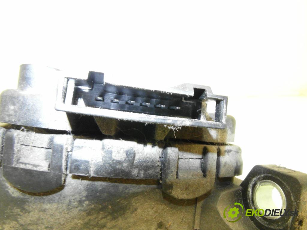 RENAULT CLIO II (BB_, CB_) HB 2002 48,00 1.5 dCi 65 - K9K 704 1461,00 Potenciometer plynu 6PV00811924 ; 8200089851 (Potenciometer plynového pedálu)