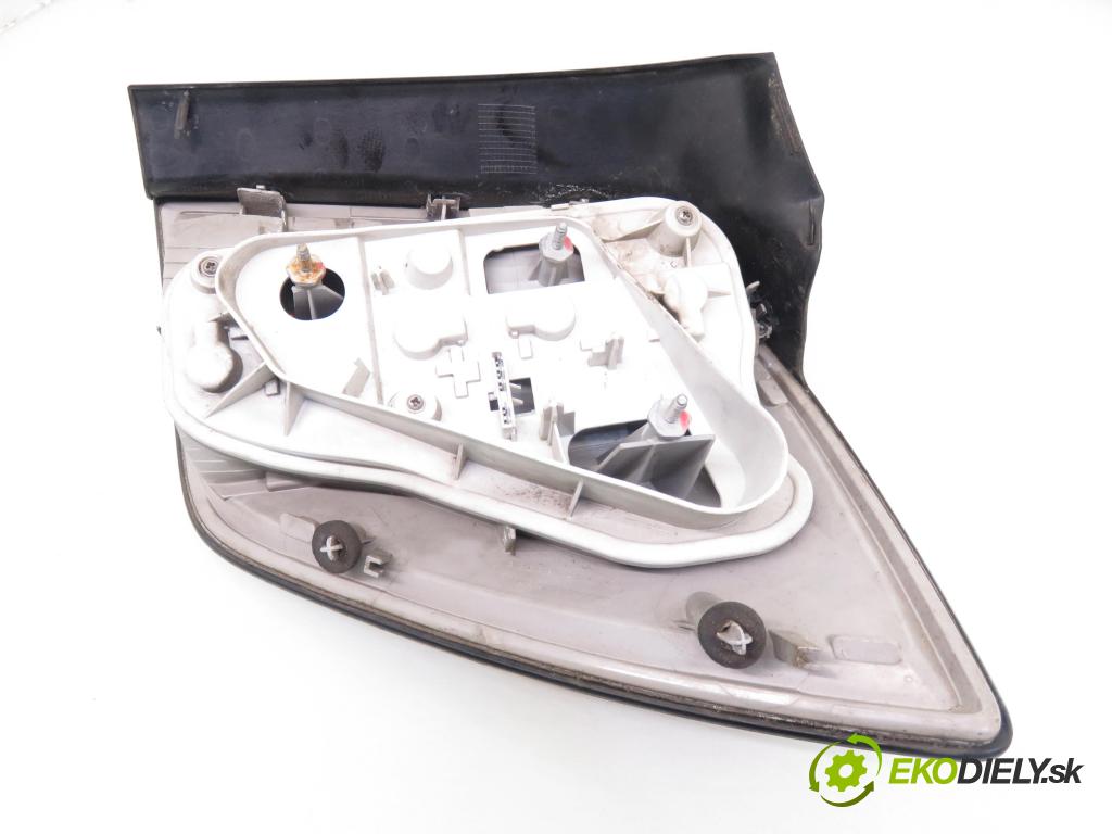 OPEL ASTRA H Kombi (A04) KOMBI 2005 74,00 1.7 CDTI - Z 17 DTH 1686,00 Svetlo ľavé zadné 24451838