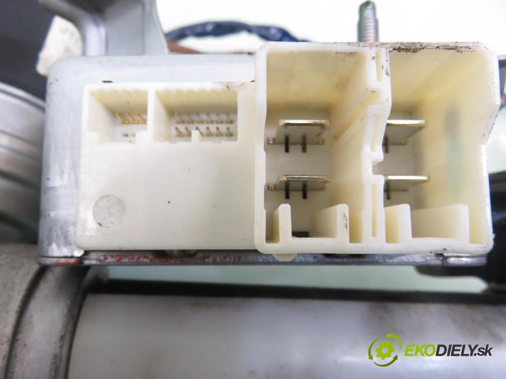 TOYOTA YARIS (_P9_) HB 2007 51,00 1.0 VVT-i (KSP90_) - 1KR-FE 998,00 serv/podporovanie elektrické 896500D110 ; 6900001067 ; 452000D101