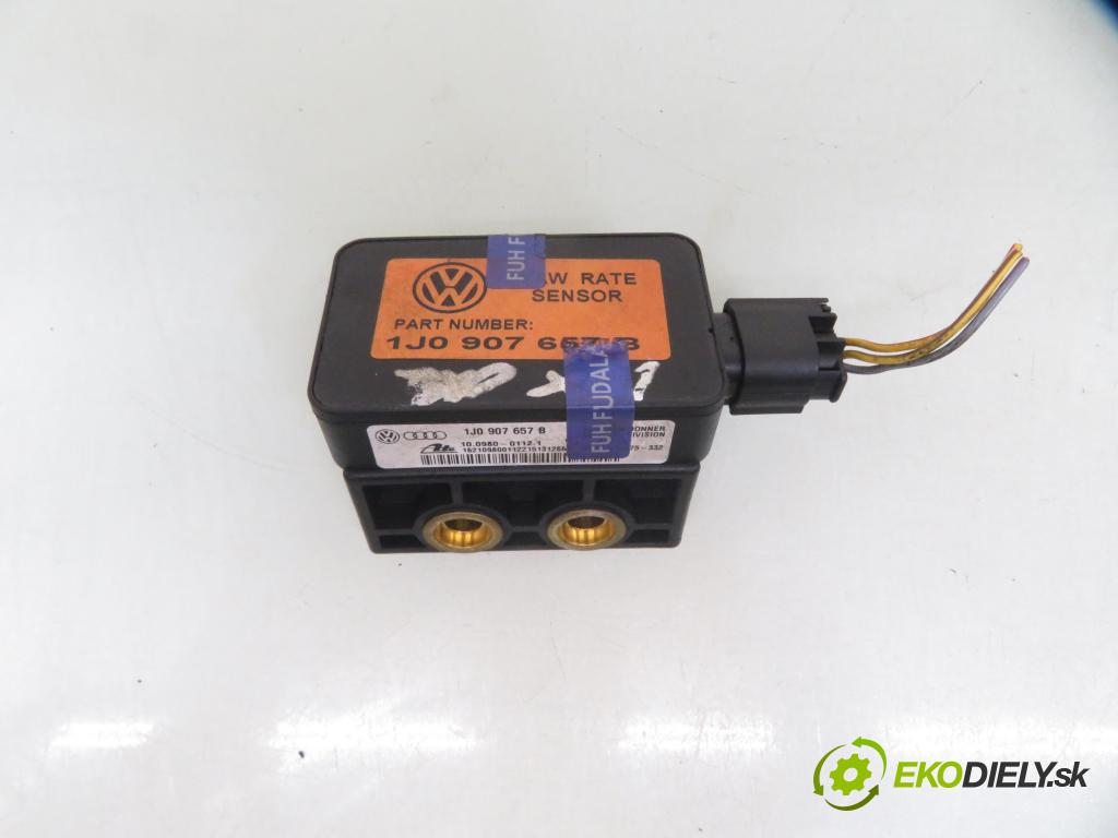 AUDI A3 (8L1) HB 2001 66,00 1.9 TDI 90 - ALH 1896,00 Snímač ESP 1J0907657B
