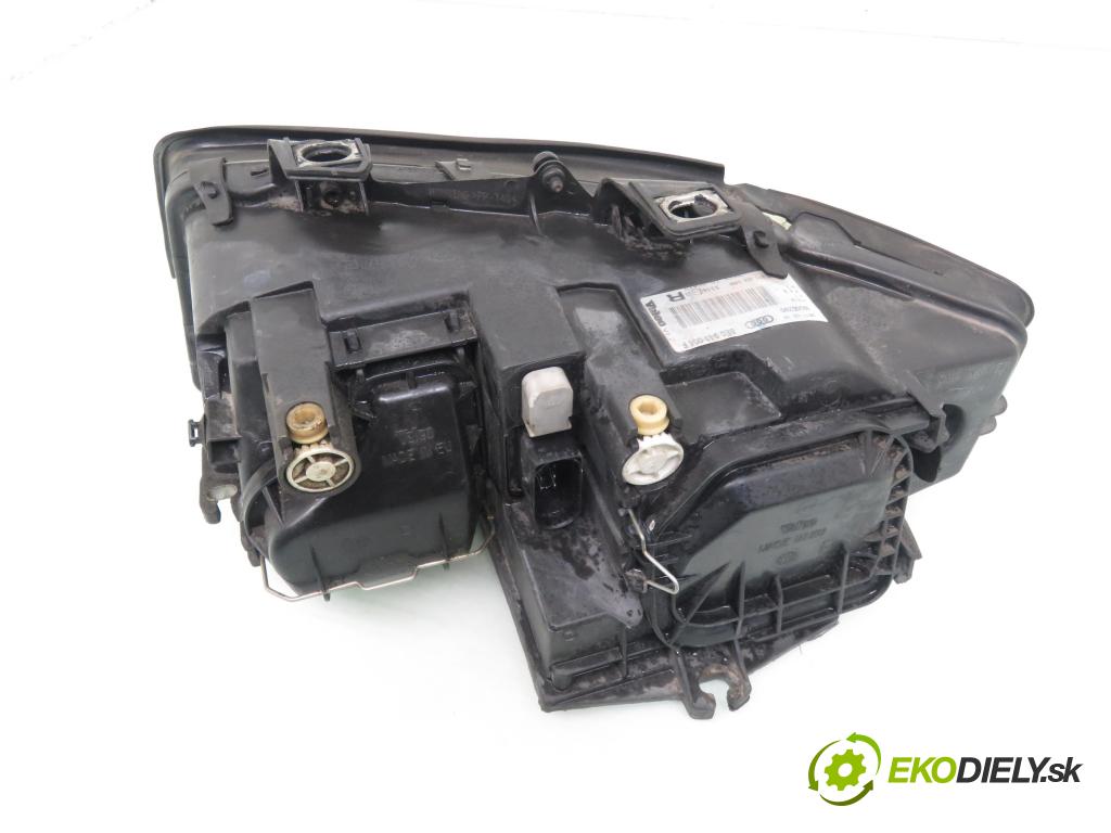 AUDI A4 (8E2, B6) SEDAN 2002 96,00 2.0 20V 130 - ALT 1984,00 Svetlo PP 8E0941004F ; 89305700