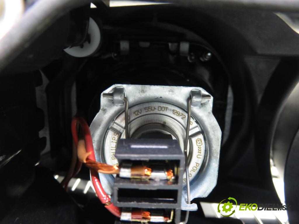 AUDI A4 (8E2, B6) SEDAN 2002 96,00 2.0 20V 130 - ALT 1984,00 Svetlo PP 8E0941004F ; 89305700