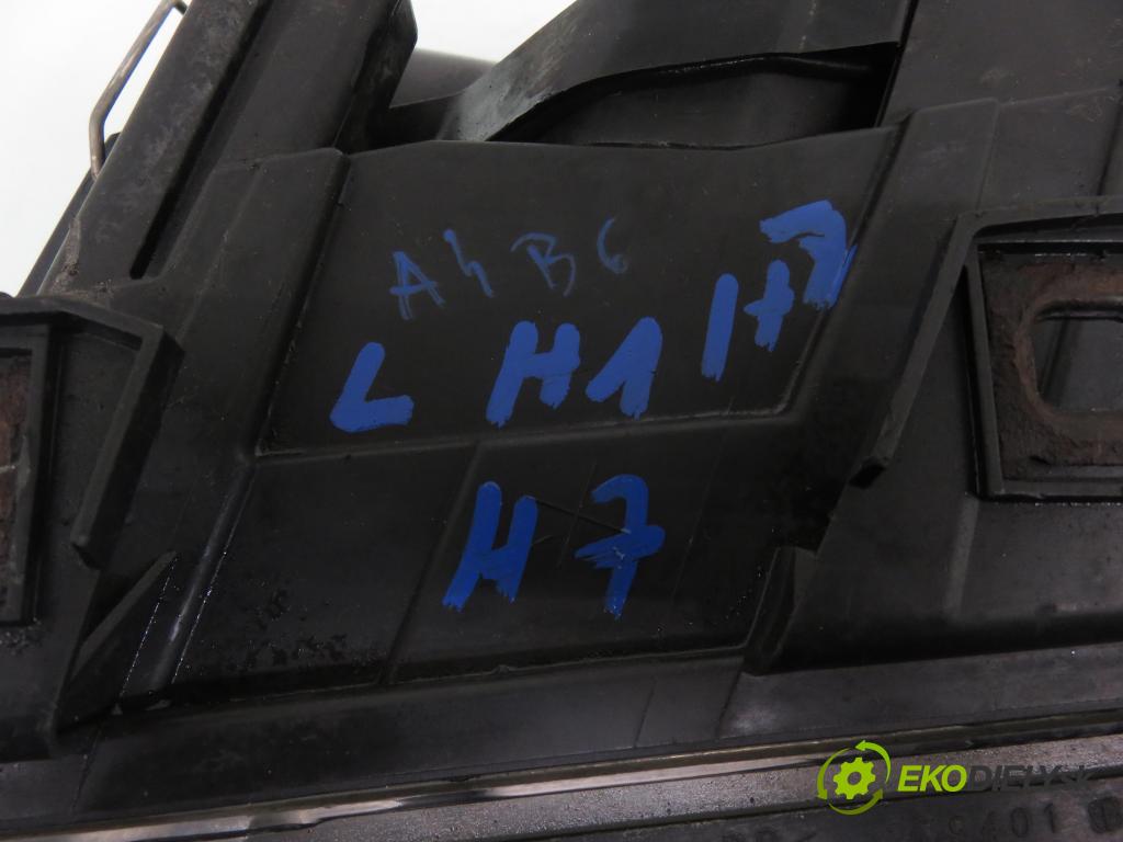 AUDI A6 Avant (4B5, C5) KOMBI 2004 120,00 2.5 TDI V6 163 - BDG 2496,00 Svetlo LP 14847300