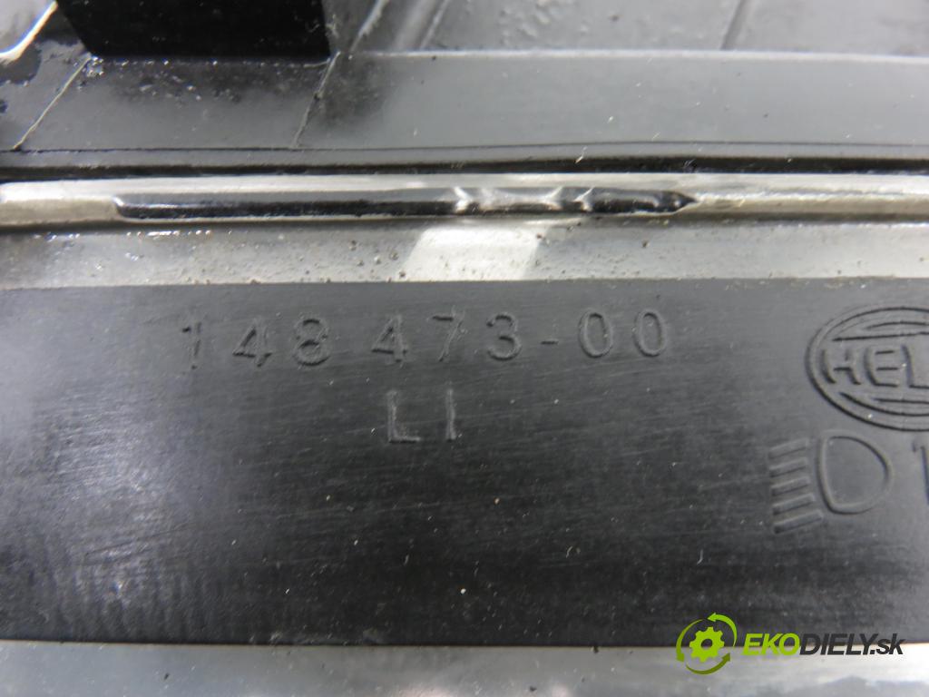 AUDI A6 Avant (4B5, C5) KOMBI 2004 120,00 2.5 TDI V6 163 - BDG 2496,00 Svetlo LP 14847300