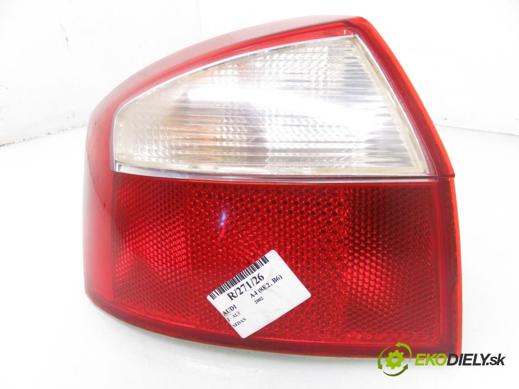 AUDI A4 (8E2, B6) SEDAN 2002 96,00 2.0 20V 130 - ALT 1984,00 Svetlo ľavé zadné