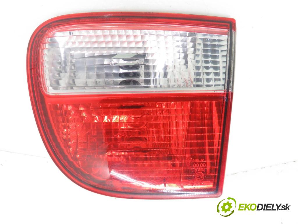 SEAT LEON (1M1) HB 2000 74,00 1.6 - AEH 1595,00 Svetlo pravé zadné kufor