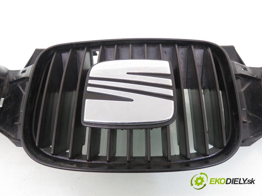 SEAT LEON (1M1) HB 2000 74,00 1.6 - AEH 1595,00 Mriežka / maska 1M0853653 ; 1M0853651F