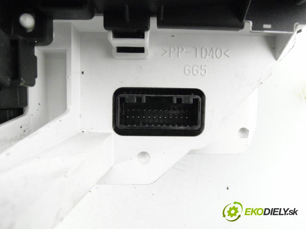 TOYOTA YARIS (_P9_) HB 2007 51,00 1.0 VVT-i (KSP90_) - 1KR-FE 998,00 Prístrojovka elektrický 838000D660D ; MB4573003175