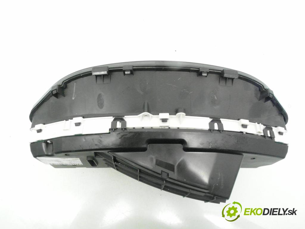 TOYOTA YARIS (_P9_) HB 2007 51,00 1.0 VVT-i (KSP90_) - 1KR-FE 998,00 Prístrojovka elektrický 838000D660D ; MB4573003175