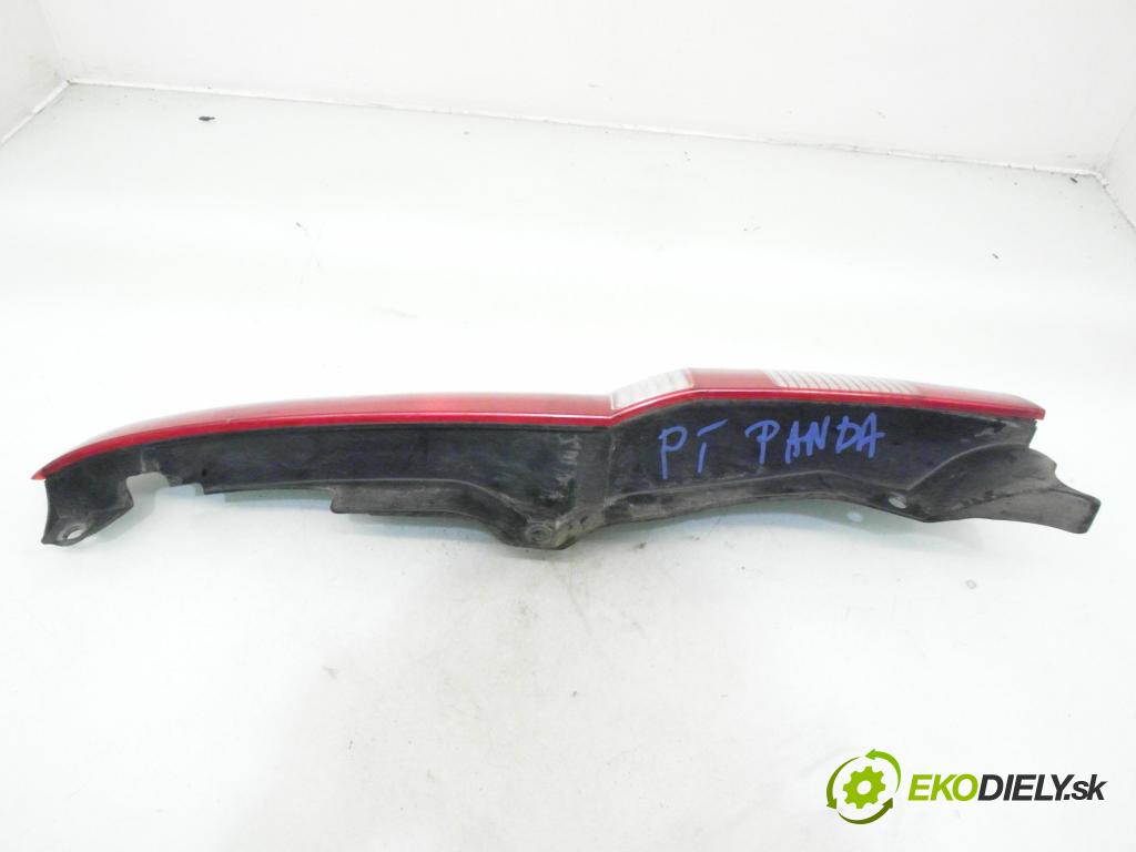 FIAT PANDA (169_) HB 2008 40,00 1.1 54 - 187 A1.000 1108,00 Svetlo pravé zadné 51763008