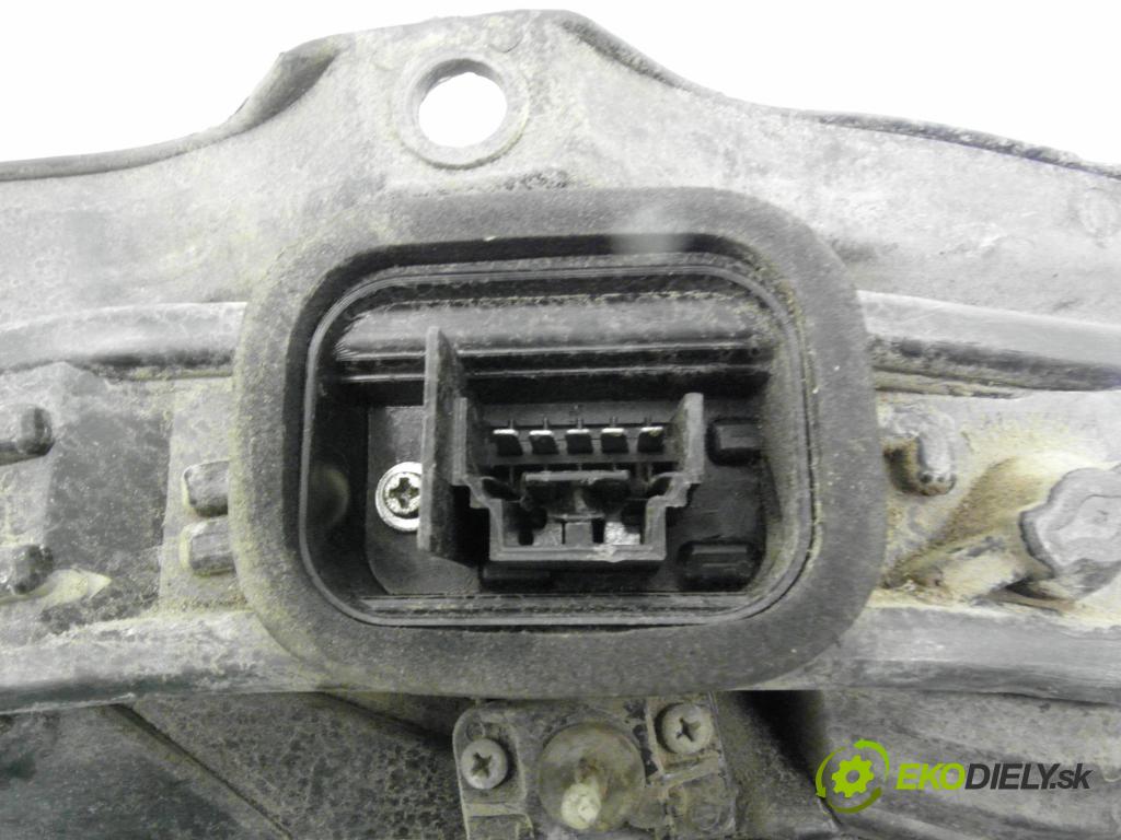 FIAT PANDA (169_) HB 2008 40,00 1.1 54 - 187 A1.000 1108,00 Svetlo pravé zadné 51763008