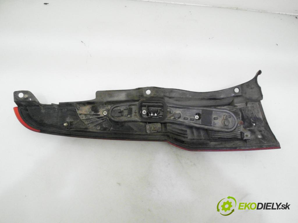FIAT PANDA (169_) HB 2008 40,00 1.1 54 - 187 A1.000 1108,00 Svetlo pravé zadné 51763008