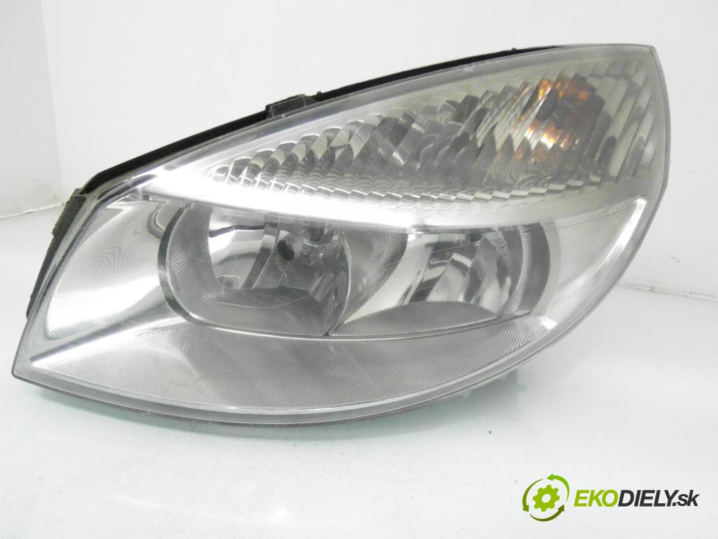 RENAULT SCENIC II (JM0/1_) MINIVAN 2005 88,00 1.9 DCI - F9Q 812 1870,00 Svetlo LP 15810300U