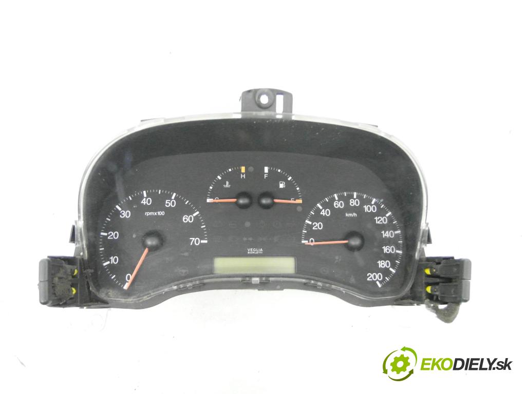 FIAT PUNTO (188_) HB 1999 59,00 1.9 JTD 80 - 188 A2.000 1910,00 Prístrojovka elektrický 46833457 ; 90689