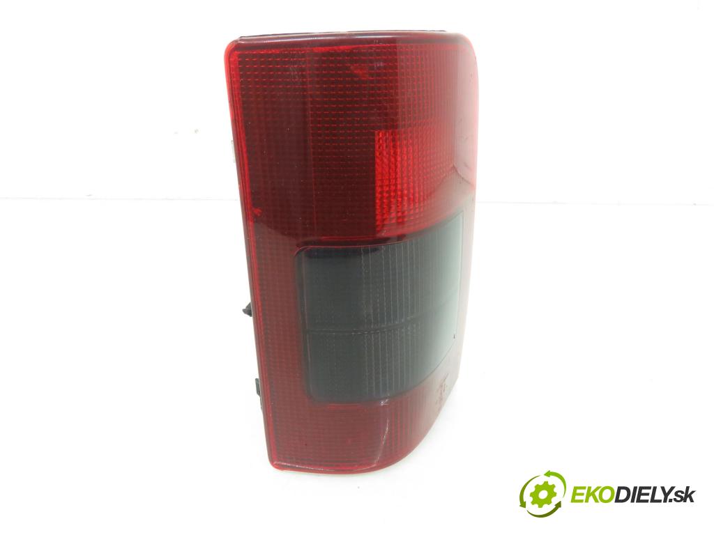 PEUGEOT PARTNER Skrzynia (5_, G_) FURGON 2008 55,00 1.6 HDi 75 - 9HW (DV6BTED4) 1560,00 světlo pravé zadní 085521909 ; 085521922