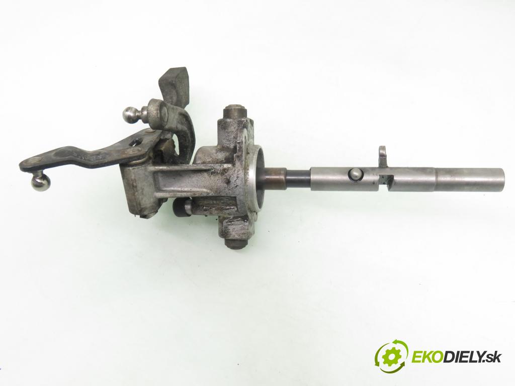 VW POLO (9N_) HB 2001 47,00 1.2 12V 64 - AZQ 1198,00 Kulisa prevodovky 02T301230C ; 6Q0711051D