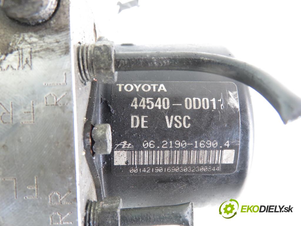 TOYOTA YARIS (_P9_) HB 2007 51,00 1.0 VVT-i (KSP90_) - 1KR-FE 998,00 Pumpa ABS 895410D030 ; 445400D011 ; 06210903193 (Pumpa ABS)