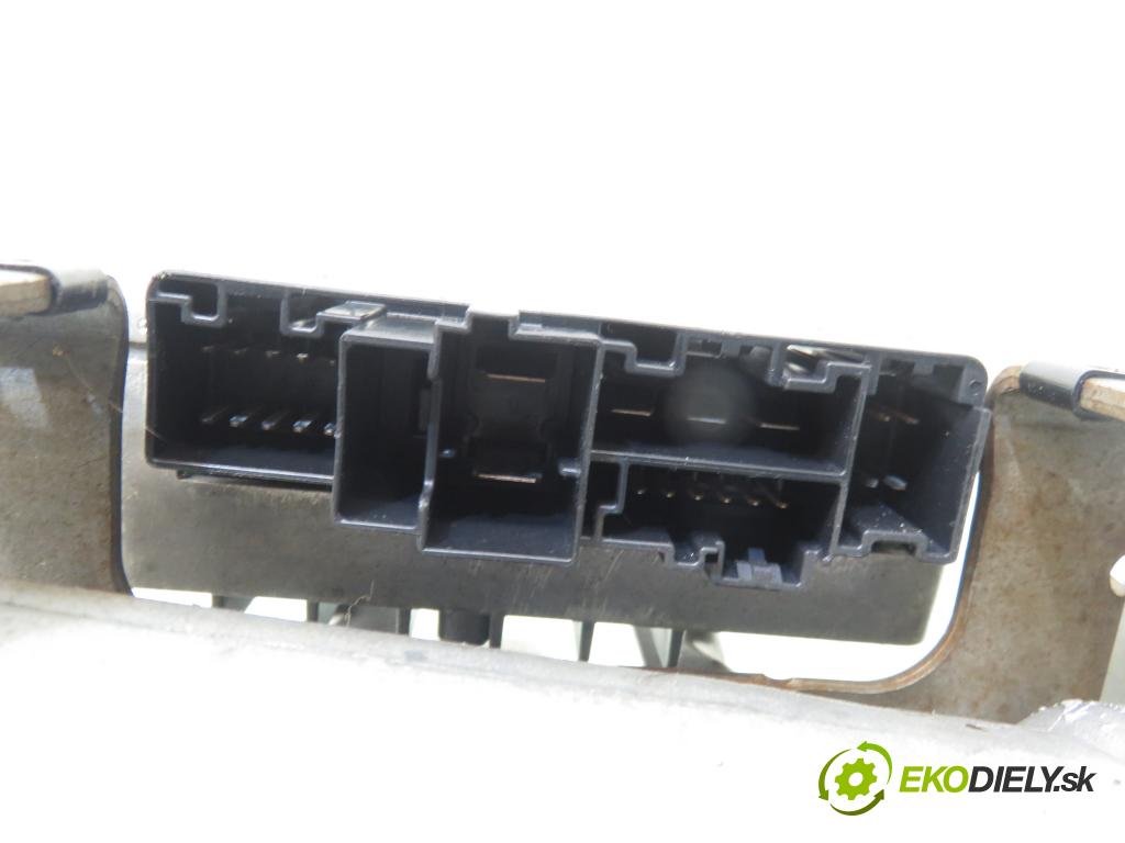 FIAT PUNTO (188_) HB 2000 44,00 1.2 60 - 188 A4.000 1242,00 serv/podporovanie elektrické 26082642 ; 09381199 ; 26076971023