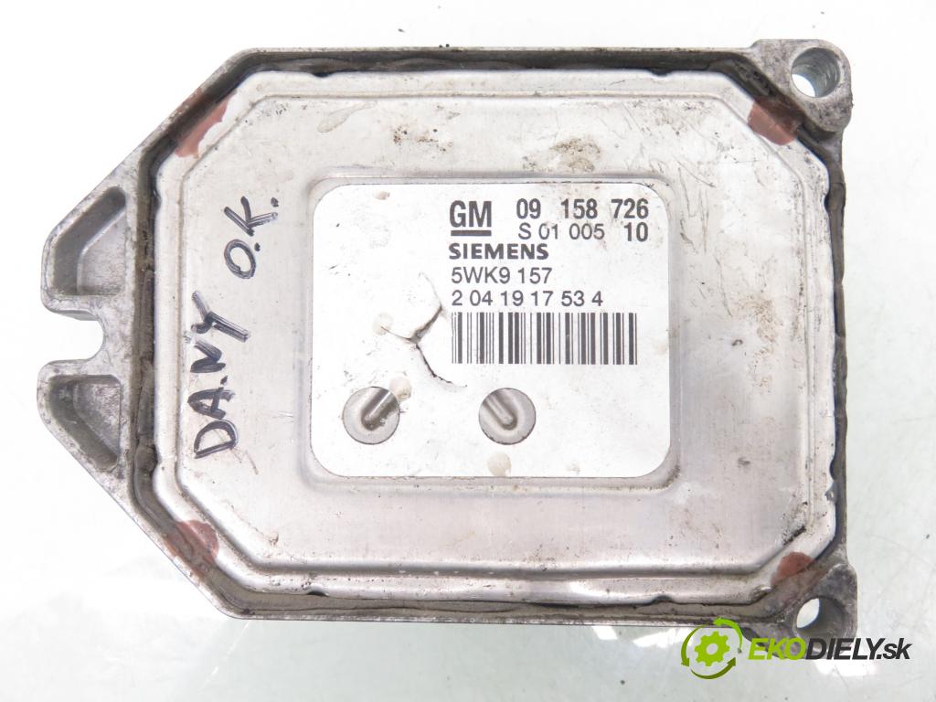 OPEL ZAFIRA A Nadwozie Wielkopojemne (MPV) (T98)  MINIVAN 2002 85,00 1.8 16V 116 - X 18 XE1 1796,00 Riadiaca jednotka Motor 09158726 ; 5WK9157
