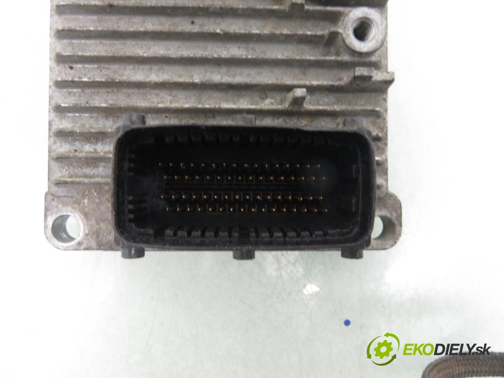 OPEL ZAFIRA A Nadwozie Wielkopojemne (MPV) (T98)  MINIVAN 2002 85,00 1.8 16V 116 - X 18 XE1 1796,00 Riadiaca jednotka Motor 09158726 ; 5WK9157