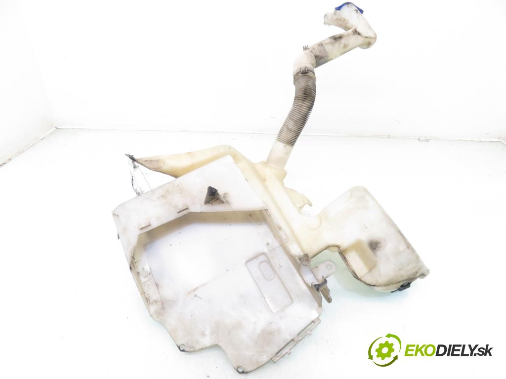 FORD MONDEO IV Turnier (BA7) KOMBI 2009 103,00 2.0 TDCi - QXBA 1997,00 nádržka ostřikovačů 6M2117B613AJ ; 7S7117B613 ; 6M2113K082 (Klika dveří ostatní)