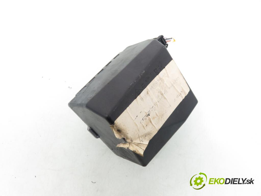 RENAULT LAGUNA II Grandtour (KG0/1_) KOMBI 2002 89,00 1.8 16V - F4P 770 1783,00 spinačka / imobilizéra IMMO / Riadiaca jednotka 8200153837 ; 216462518 ; 8200171865