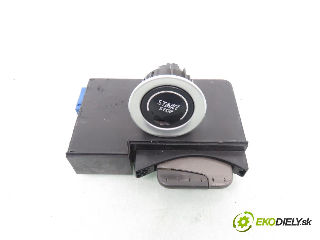 RENAULT LAGUNA II Grandtour (KG0/1_) KOMBI 2002 89,00 1.8 16V - F4P 770 1783,00 spinačka / imobilizéra IMMO / Riadiaca jednotka 8200153837 ; 216462518 ; 8200171865