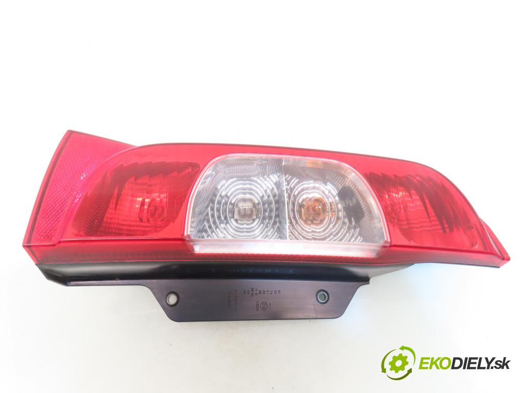 FIAT FIORINO nadwozie zamknięte / kombi (225_) FURGON 2009 70,00 1.3 D Multijet - 199 B1.000 1248,00 Svetlo ľavé zadné 01353206080