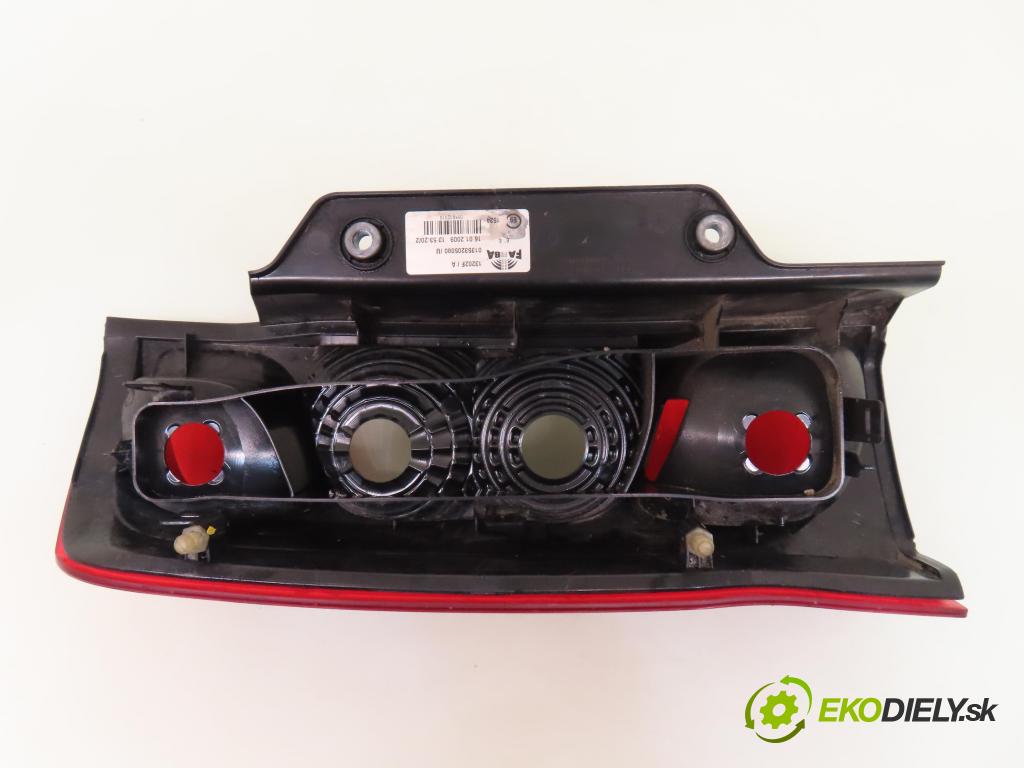 FIAT FIORINO nadwozie zamknięte / kombi (225_) FURGON 2009 70,00 1.3 D Multijet - 199 B1.000 1248,00 Svetlo pravé zadné 01353205080