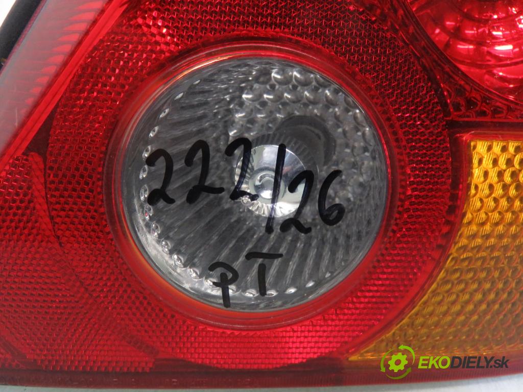 HYUNDAI COUPE (GK) COUPE 2003 77,00 1.6 16V - G4ED-G 1599,00 Svetlo pravé zadné 