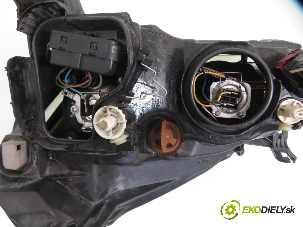 OPEL TIGRA TwinTop (X04) CABRIO 2005 66,00 1.4 - Z 14 XEP 1364,00 Svetlo PP 93162204