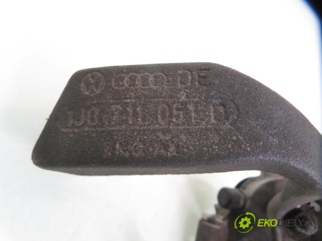 SEAT IBIZA II (6K1) HB 2000 81,00 1.9 TDI - AFN 1896,00 Kulisa prevodovky 02J301232A ; 1J0711051D