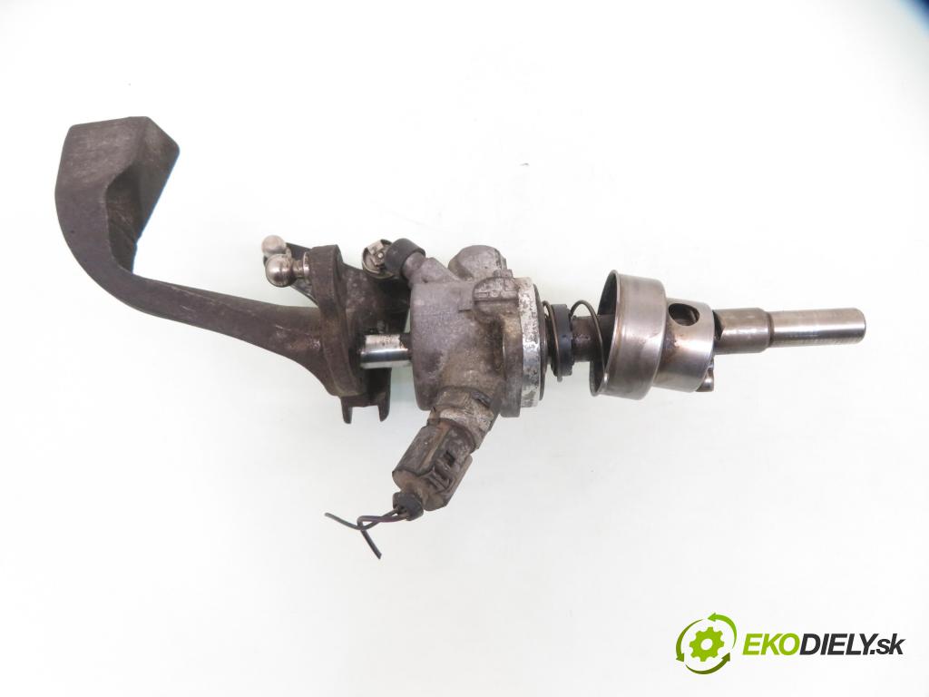 SEAT IBIZA II (6K1) HB 2000 81,00 1.9 TDI - AFN 1896,00 Kulisa prevodovky 02J301232A ; 1J0711051D