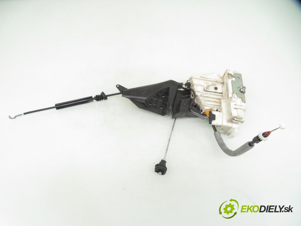 MERCEDES-BENZ KLASA B Sports Tourer (W245) HB 2005 85,00 B 180 (245.232) - M 266.940 1699,00 zámok PTE A1699992999