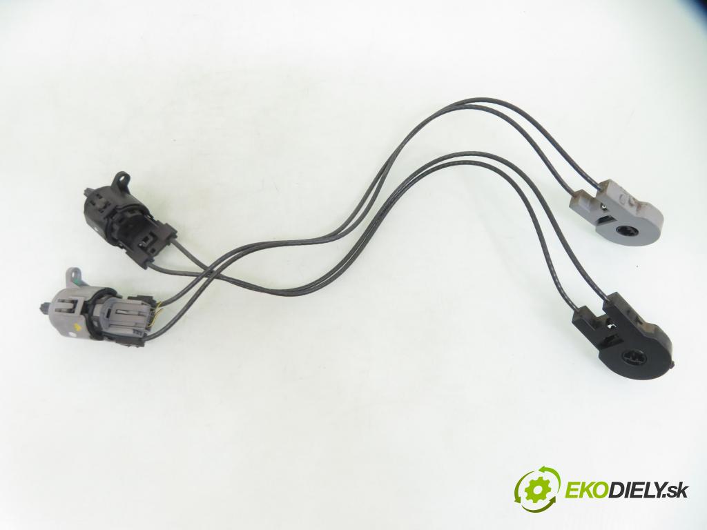 FORD FOCUS (DAW, DBW) HB 1999 66,00 1.8 TDDi 90 - C9DA 1753,00 Lanko panel kúrenia 96AB11503AE ; 98AB11504AE