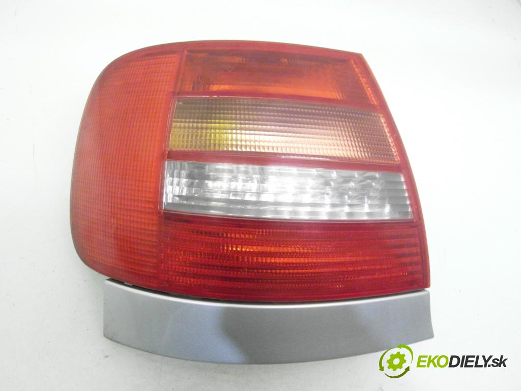 AUDI A4 (8D2, B5) SEDAN 1999 92,00 1.8 - ADR 1781,00 Svetlo ľavé zadné 289901 ; 289921