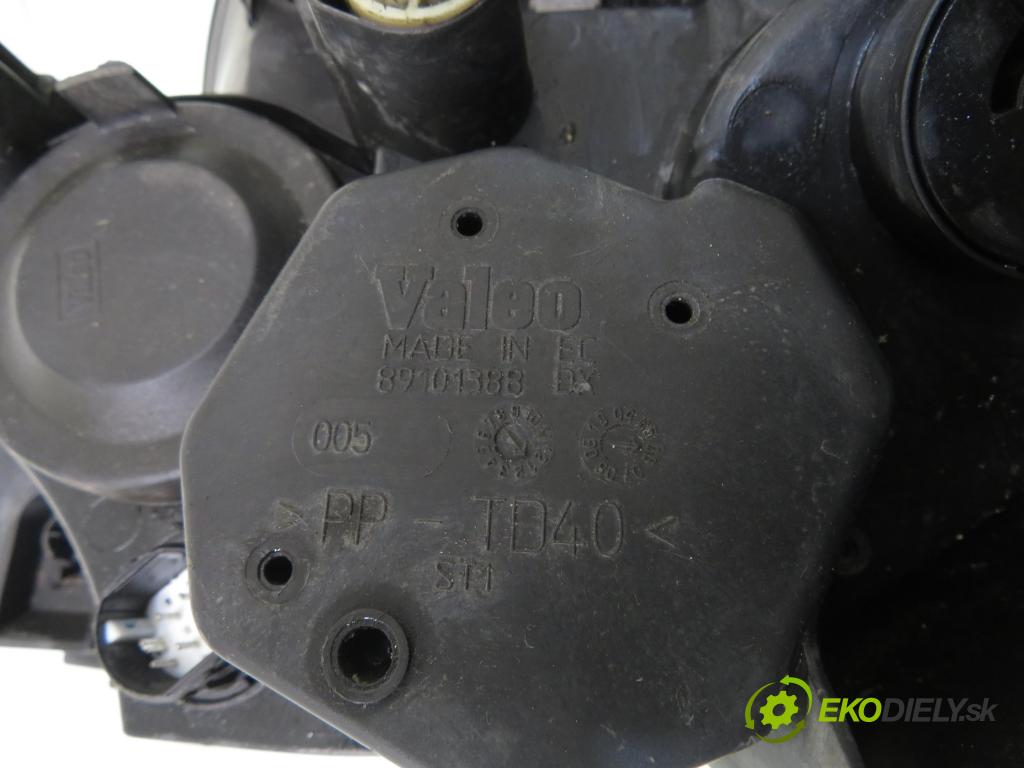 FIAT GRANDE PUNTO (199_) HB 2006 55,00 1.3 D Multijet 75 - 199 A2.000 1248,00 Svetlo PP 89101388DX