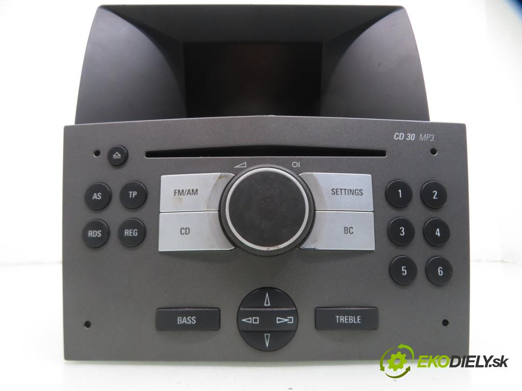 OPEL ASTRA H Kombi (A04) KOMBI 2005 77,00 1.6 - Z 16 XE1 1598,00 RADIO CD 13154304 ; 7643103310 ; 13111165