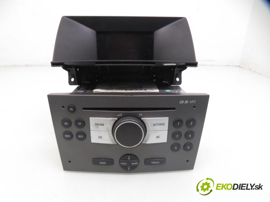 OPEL ASTRA H Kombi (A04) KOMBI 2005 77,00 1.6 - Z 16 XE1 1598,00 RADIO CD 13154304 ; 7643103310 ; 13111165
