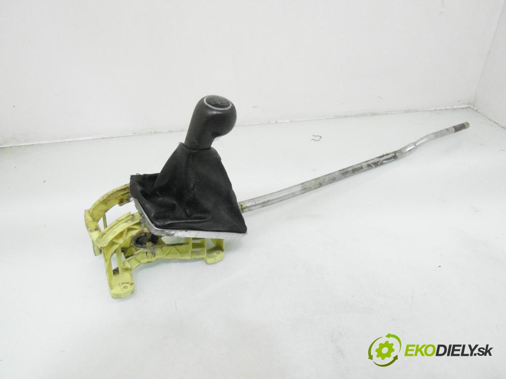 OPEL ASTRA H Kombi (A04) KOMBI 2005 77,00 1.6 - Z 16 XE1 1598,00 ZVEDÁK: 8026651202