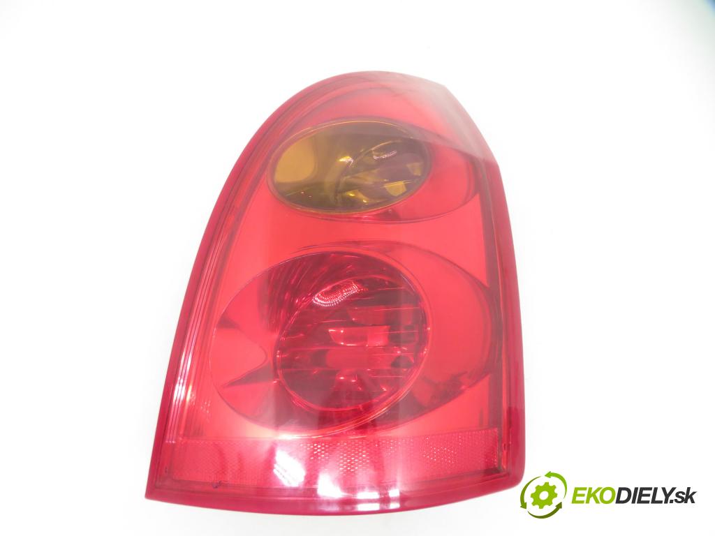 NISSAN PRIMERA Kombi (WP12) KOMBI 2003 85,00 1.9 dCi 116 - F9Q 1870,00 Svetlo pravé zadné