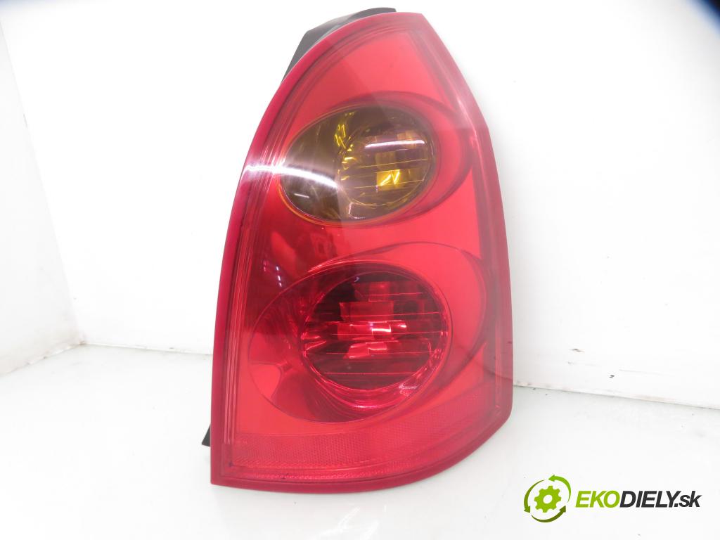NISSAN PRIMERA Kombi (WP12) KOMBI 2003 85,00 1.9 dCi 116 - F9Q 1870,00 Svetlo pravé zadné