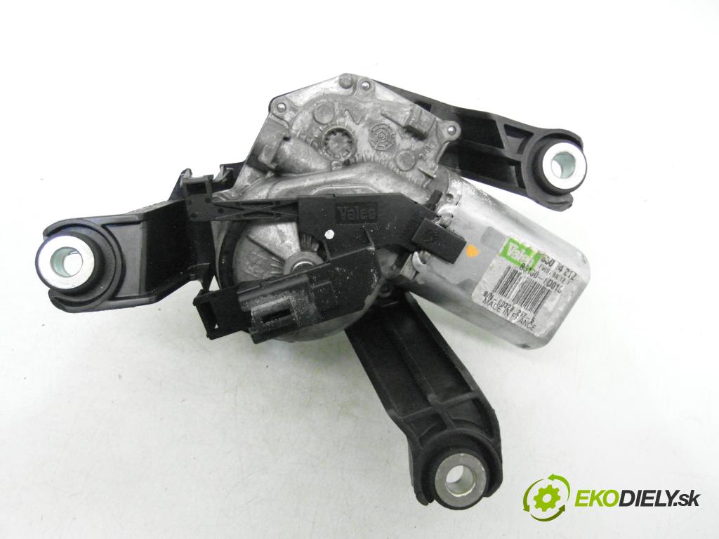 TOYOTA YARIS (_P1_) HB 2005 64,00 1.3 VVTi 87 - 2SZ-FE 1298,00 Motorček stierače zadné 53014212 ; 851300D010
