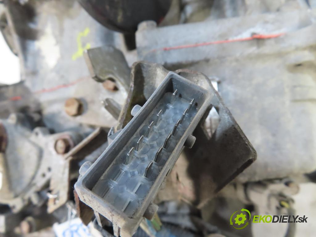 OPEL CORSA B (S93) HB 1995 44,00 1.4 i - C 14 NZ 1389,00 převodovka AUTOMATICKÝ 6040LE ; AF13