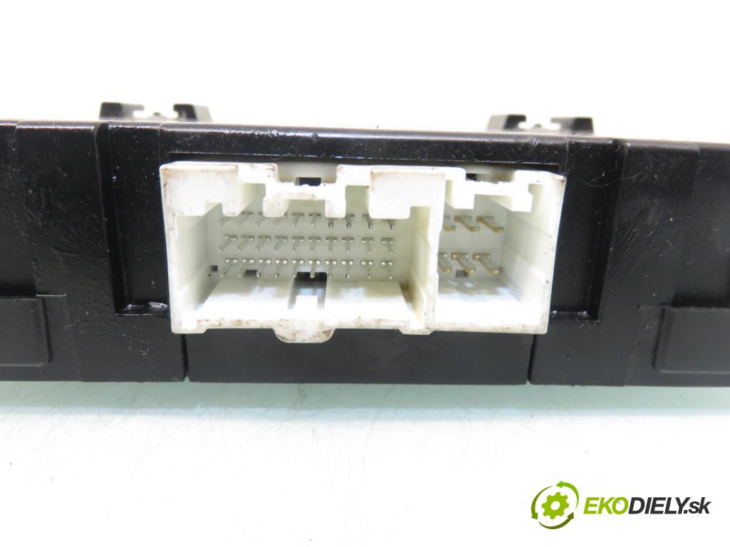 MAZDA 5 (CR19) MINIVAN 2005 85,00 1.8 1798,00 MODUL BCM CD3467560B