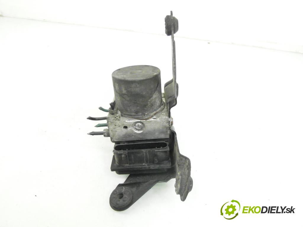 RENAULT MEGANE II (BM0/1_, CM0/1_) HB 2004 72,00 1.4 16V (BM0B, CM0B) - K4J 730 1390,00 pumpa ABS 0265281300 ; 8200088695 ; 84BO2AAY (Pumpa ABS)