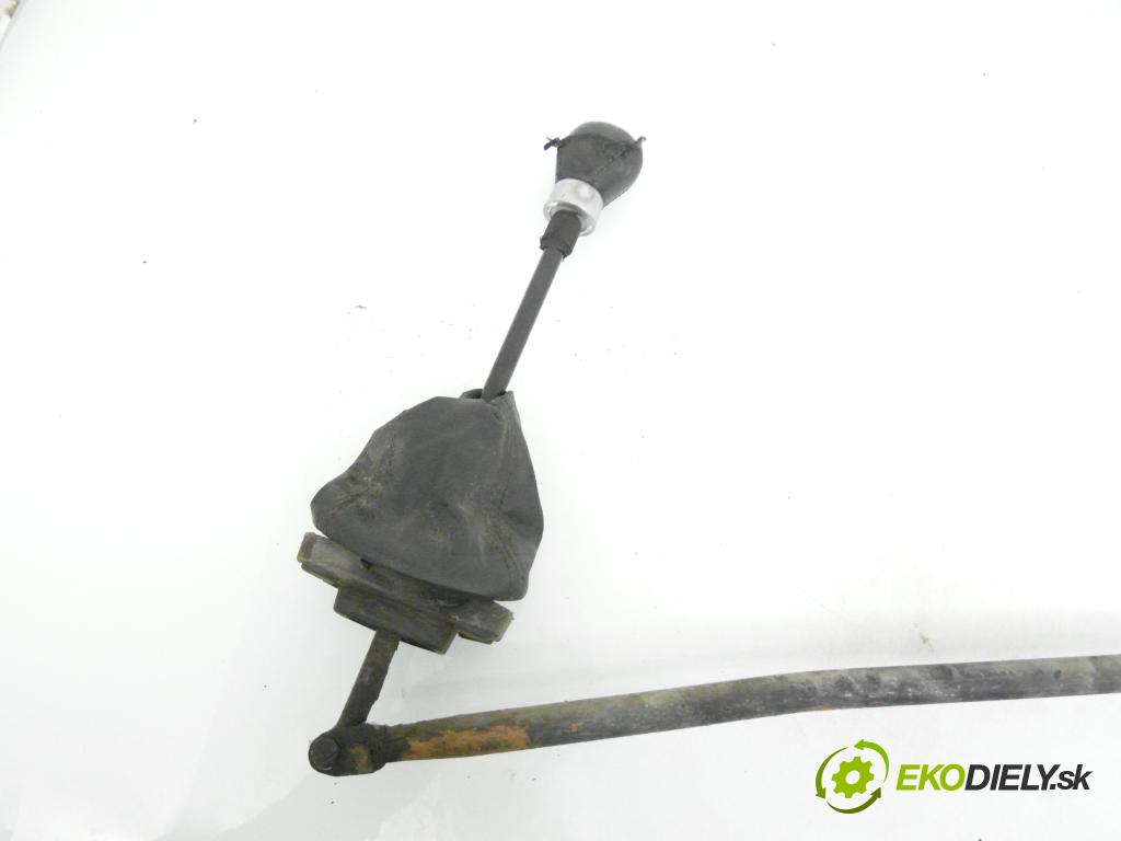 PEUGEOT PARTNER Skrzynia (5_, G_) KOMBIVAN 1998 51,00 1.9 D - WJZ (DW8) 1868,00 ZVEDÁK: